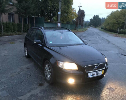 Черный Вольво В50, объемом двигателя 2 л и пробегом 275 тыс. км за 3350 $, фото 13 на Automoto.ua
