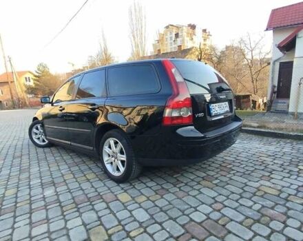 Черный Вольво В50, объемом двигателя 2 л и пробегом 290 тыс. км за 4800 $, фото 4 на Automoto.ua