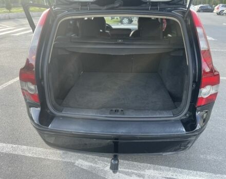 Черный Вольво В50, объемом двигателя 1.6 л и пробегом 395 тыс. км за 4700 $, фото 12 на Automoto.ua