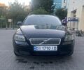 Черный Вольво В50, объемом двигателя 1.6 л и пробегом 314 тыс. км за 5600 $, фото 1 на Automoto.ua