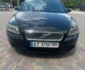 Черный Вольво В50, объемом двигателя 1.56 л и пробегом 300 тыс. км за 4777 $, фото 1 на Automoto.ua