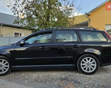 Черный Вольво В50, объемом двигателя 1.56 л и пробегом 200 тыс. км за 5900 $, фото 1 на Automoto.ua