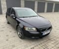 Черный Вольво В50, объемом двигателя 2 л и пробегом 300 тыс. км за 4900 $, фото 1 на Automoto.ua