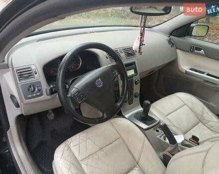 Вольво В50 2006 в Бердичеве на Automoto.ua Черный Вольво В50, объемом двигателя 2.4 л и пробегом 260 тыс. км за 5900 $, фото 3 на Automoto.ua