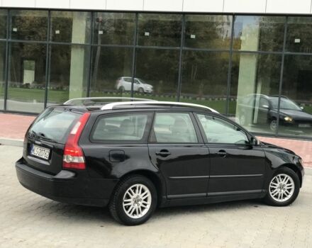 Чорний Вольво V50, об'ємом двигуна 1.6 л та пробігом 237 тис. км за 2599 $, фото 1 на Automoto.ua
