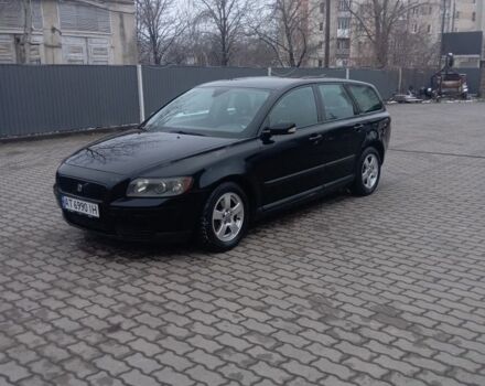 Черный Вольво В50, объемом двигателя 1.6 л и пробегом 270 тыс. км за 3950 $, фото 1 на Automoto.ua