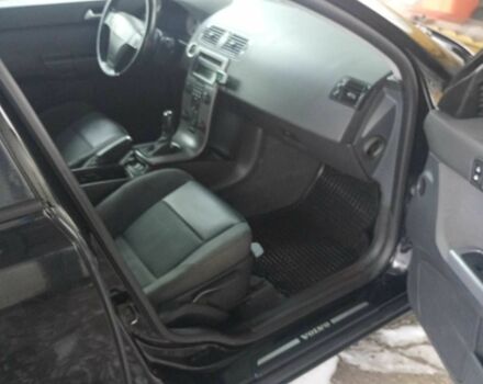 Вольво В50 2006 в Харькове на Automoto.ua Черный Вольво В50, объемом двигателя 2 л и пробегом 320 тыс. км за 3300 $, фото 12 на Automoto.ua