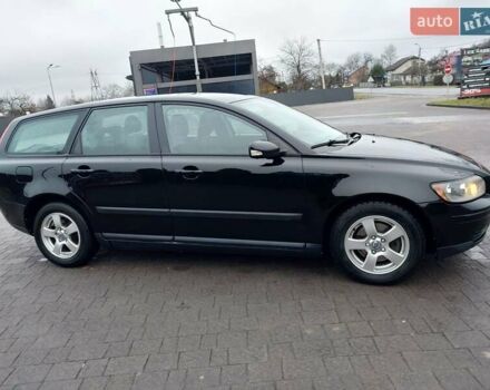 Черный Вольво В50, объемом двигателя 1.6 л и пробегом 273 тыс. км за 5150 $, фото 5 на Automoto.ua