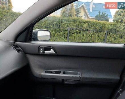 Черный Вольво В50, объемом двигателя 1.6 л и пробегом 273 тыс. км за 5150 $, фото 28 на Automoto.ua