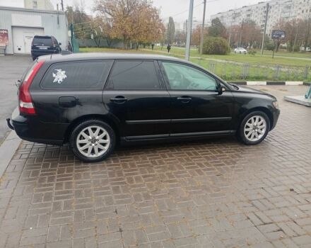 Вольво В50 2006 в Харькове на Automoto.ua Черный Вольво В50, объемом двигателя 2 л и пробегом 320 тыс. км за 3300 $, фото 5 на Automoto.ua