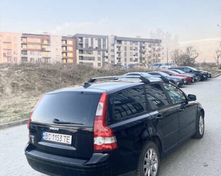 Вольво В50 2006 в Львове на Automoto.ua Черный Вольво В50, объемом двигателя 1.6 л и пробегом 210 тыс. км за 5350 $, фото 2 на Automoto.ua