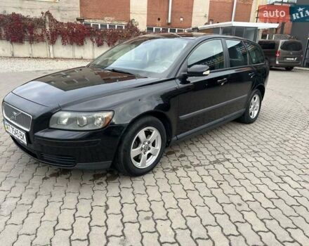 Черный Вольво В50, объемом двигателя 1.56 л и пробегом 270 тыс. км за 3950 $, фото 3 на Automoto.ua