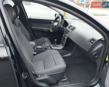 Черный Вольво В50, объемом двигателя 1.6 л и пробегом 273 тыс. км за 5150 $, фото 18 на Automoto.ua