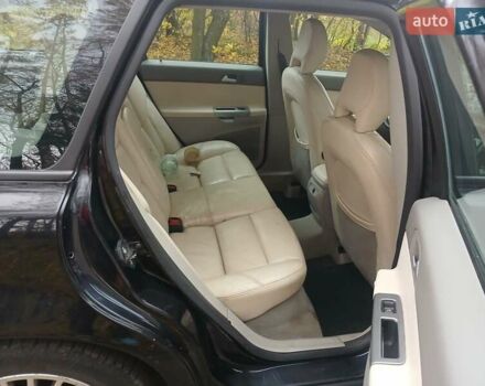 Вольво В50 2006 в Бердичеве на Automoto.ua Черный Вольво В50, объемом двигателя 2.4 л и пробегом 260 тыс. км за 5900 $, фото 4 на Automoto.ua