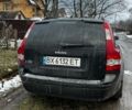Черный Вольво В50, объемом двигателя 1.6 л и пробегом 284 тыс. км за 4700 $, фото 1 на Automoto.ua