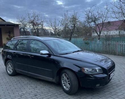 Черный Вольво В50, объемом двигателя 1.6 л и пробегом 239 тыс. км за 2600 $, фото 2 на Automoto.ua