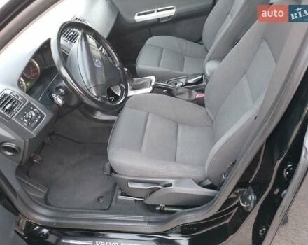 Чорний Вольво V50, об'ємом двигуна 1.6 л та пробігом 215 тис. км за 5500 $, фото 17 на Automoto.ua