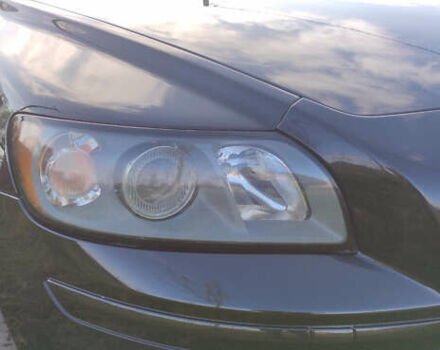 Черный Вольво В50, объемом двигателя 1.8 л и пробегом 240 тыс. км за 5600 $, фото 5 на Automoto.ua