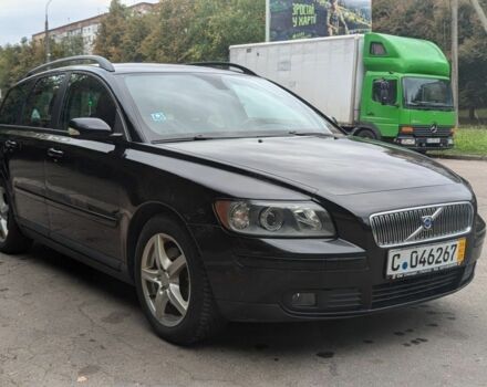 Вольво В50 2006 в Ровно на Automoto.ua Черный Вольво В50, объемом двигателя 2 л и пробегом 235 тыс. км за 3136 $, фото 2 на Automoto.ua