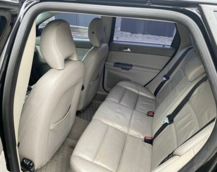 Черный Вольво В50, объемом двигателя 2 л и пробегом 300 тыс. км за 4900 $, фото 7 на Automoto.ua