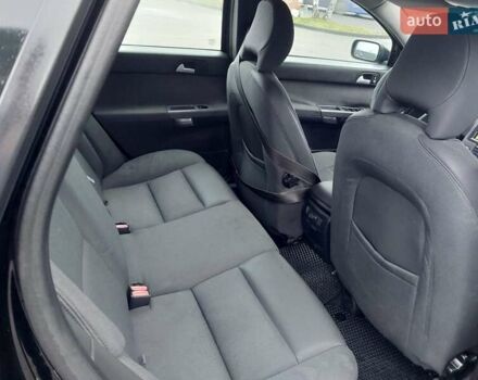 Черный Вольво В50, объемом двигателя 1.6 л и пробегом 273 тыс. км за 4850 $, фото 16 на Automoto.ua