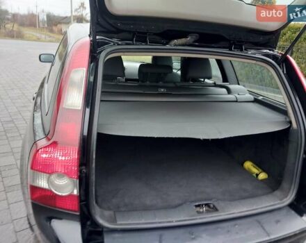 Черный Вольво В50, объемом двигателя 1.6 л и пробегом 273 тыс. км за 5150 $, фото 16 на Automoto.ua