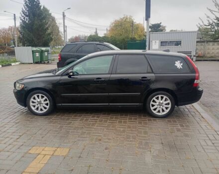 Вольво В50 2006 в Харькове на Automoto.ua Черный Вольво В50, объемом двигателя 2 л и пробегом 320 тыс. км за 3300 $, фото 4 на Automoto.ua