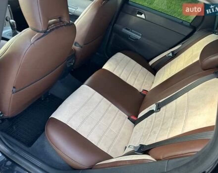 Черный Вольво В50, объемом двигателя 1.56 л и пробегом 316 тыс. км за 6000 $, фото 23 на Automoto.ua