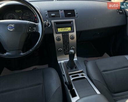 Черный Вольво В50, объемом двигателя 2 л и пробегом 290 тыс. км за 6800 $, фото 36 на Automoto.ua