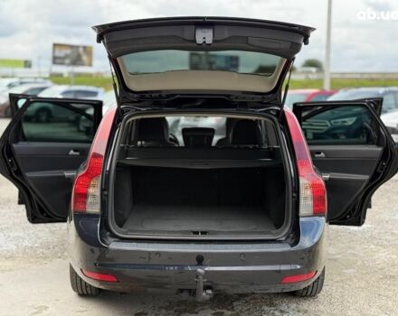 Черный Вольво В50, объемом двигателя 1.6 л и пробегом 302 тыс. км за 6290 $, фото 30 на Automoto.ua