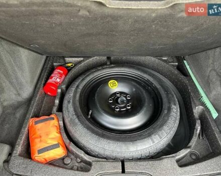 Черный Вольво В50, объемом двигателя 1.56 л и пробегом 316 тыс. км за 6000 $, фото 28 на Automoto.ua