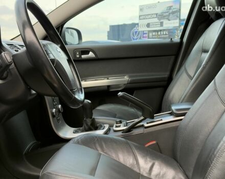 Черный Вольво В50, объемом двигателя 1.6 л и пробегом 302 тыс. км за 6290 $, фото 20 на Automoto.ua
