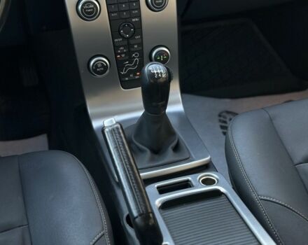 Черный Вольво В50, объемом двигателя 2 л и пробегом 290 тыс. км за 6800 $, фото 22 на Automoto.ua