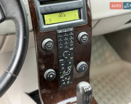 Черный Вольво В50, объемом двигателя 1.8 л и пробегом 255 тыс. км за 4750 $, фото 17 на Automoto.ua