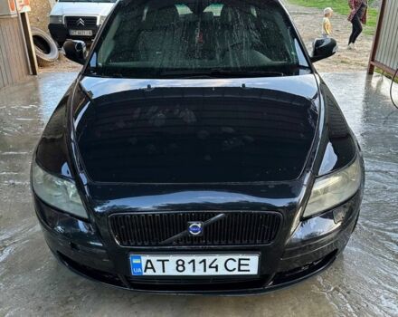 Черный Вольво В50, объемом двигателя 1.6 л и пробегом 222 тыс. км за 2100 $, фото 1 на Automoto.ua