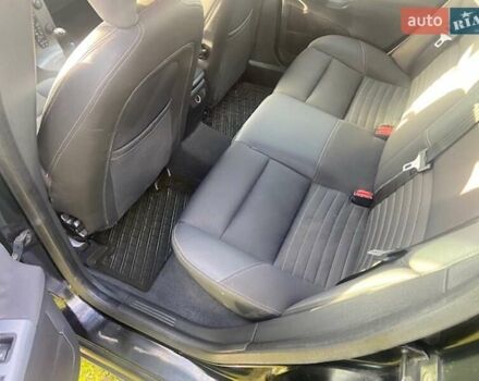 Черный Вольво В50, объемом двигателя 1.56 л и пробегом 260 тыс. км за 6100 $, фото 5 на Automoto.ua