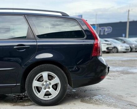 Черный Вольво В50, объемом двигателя 1.6 л и пробегом 302 тыс. км за 6290 $, фото 5 на Automoto.ua