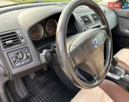 Черный Вольво В50, объемом двигателя 1.56 л и пробегом 316 тыс. км за 6000 $, фото 19 на Automoto.ua