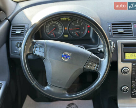 Черный Вольво В50, объемом двигателя 2 л и пробегом 290 тыс. км за 6800 $, фото 30 на Automoto.ua