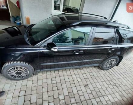 Черный Вольво В50, объемом двигателя 1.6 л и пробегом 231 тыс. км за 6600 $, фото 1 на Automoto.ua