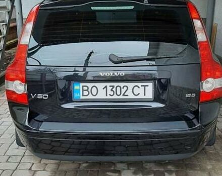 Черный Вольво В50, объемом двигателя 1.6 л и пробегом 231 тыс. км за 6600 $, фото 2 на Automoto.ua
