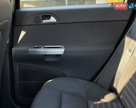 Черный Вольво В50, объемом двигателя 2 л и пробегом 290 тыс. км за 6800 $, фото 44 на Automoto.ua