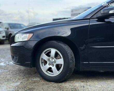 Черный Вольво В50, объемом двигателя 1.6 л и пробегом 302 тыс. км за 6290 $, фото 4 на Automoto.ua