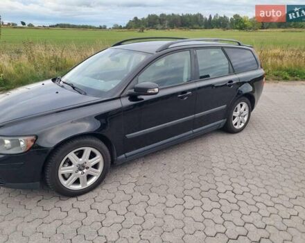 Чорний Вольво V50, об'ємом двигуна 2 л та пробігом 310 тис. км за 5200 $, фото 2 на Automoto.ua
