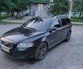 Черный Вольво В50, объемом двигателя 2 л и пробегом 380 тыс. км за 7500 $, фото 1 на Automoto.ua