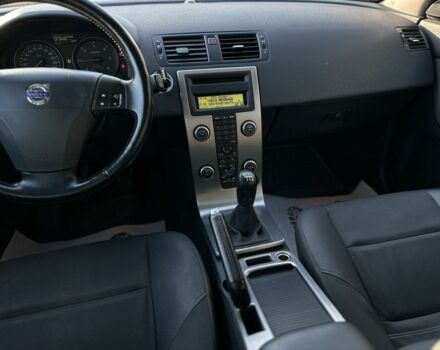 Черный Вольво В50, объемом двигателя 2 л и пробегом 290 тыс. км за 6800 $, фото 20 на Automoto.ua