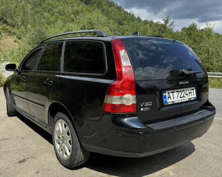 Черный Вольво В50, объемом двигателя 1.8 л и пробегом 238 тыс. км за 5800 $, фото 3 на Automoto.ua