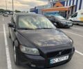 Черный Вольво В50, объемом двигателя 1.56 л и пробегом 308 тыс. км за 5600 $, фото 1 на Automoto.ua