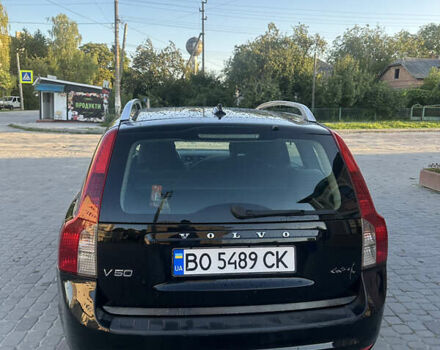 Черный Вольво В50, объемом двигателя 1.6 л и пробегом 277 тыс. км за 5800 $, фото 2 на Automoto.ua
