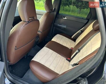 Черный Вольво В50, объемом двигателя 1.56 л и пробегом 316 тыс. км за 6000 $, фото 22 на Automoto.ua